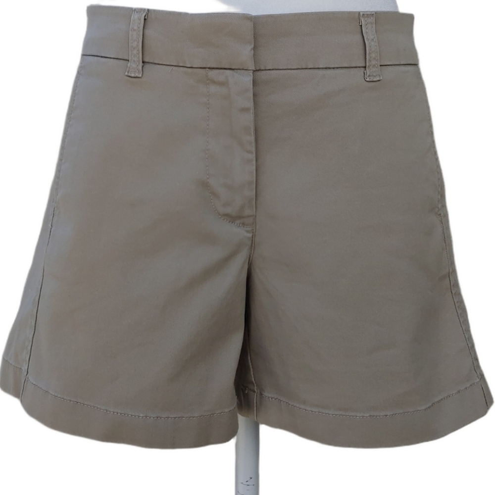 J. Crew 5" Khaki Cotton Stretch Chino Shorts in Women's Size 4 - Picture 14 of 17